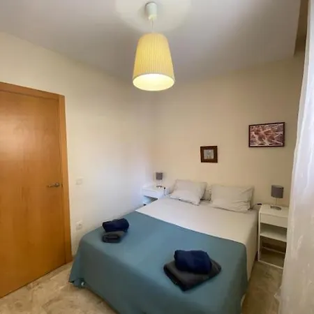 2 Bedrooms And Sofa Bed Flat By Wayra Tarifa Exterior photo